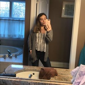 Meet your Posher, Delaney